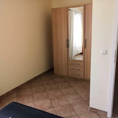 A & A Luxury Apartment *