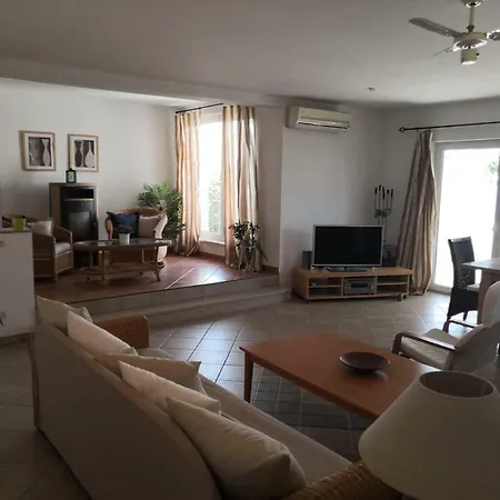 A & A Luxury شقة تروغير