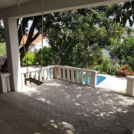 A & A Luxury * تروغير