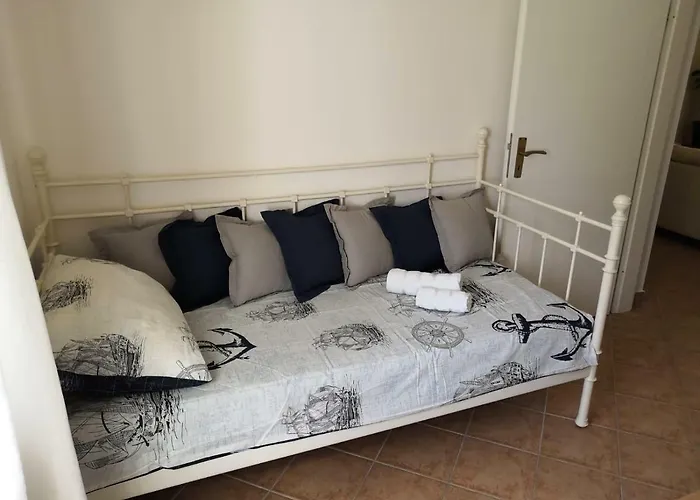 A & A Luxury 特罗吉尔