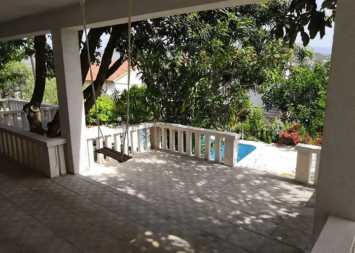 A & A Luxury * 特罗吉尔