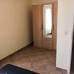 A & A Luxury Apartment *