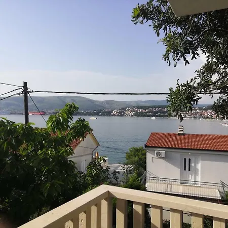 A & A Luxury Apartment *