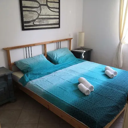 A & A Luxury Apartman *