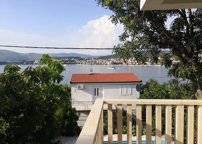 A & A Luxury Apartman